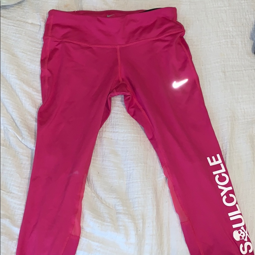 Nike Soul Cycle Cropped Leggings